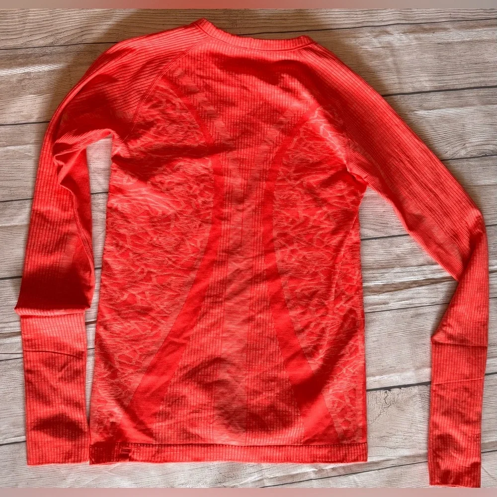 Lululemon Swiftly Tech Long Sleeve Top Neon Coral Pink Thumbholes Size 6
